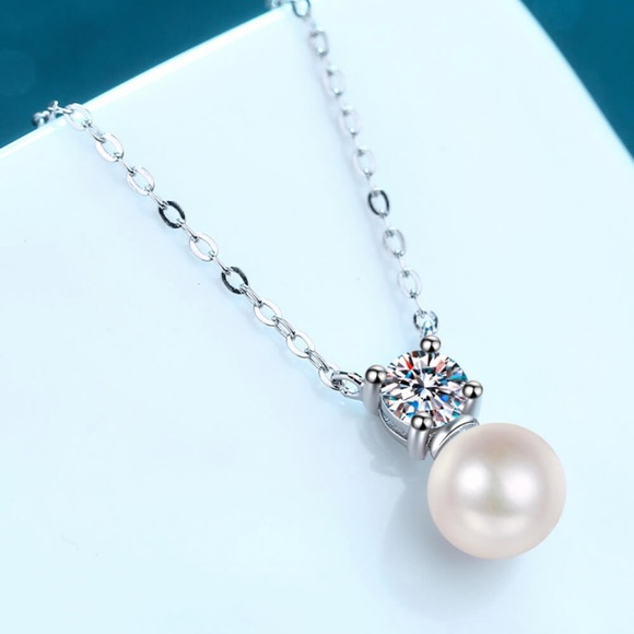 https://dar-go.com/products/moissanite-bow-detail-pearl-drop-earrings - Picture 7 of 11